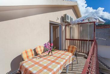 Apartamentos y habitaciones con parking Tucepi, Makarska - 13056