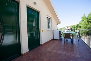 Apartamentos y habitaciones con parking Tucepi, Makarska - 13056