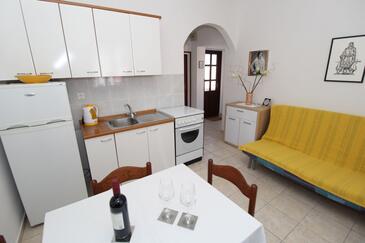 Apartments and rooms with parking space Pag - 13060