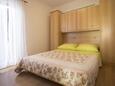 Soverom 2 Maslinica, Soverom 2 i overnattingstype apartment, WiFi.