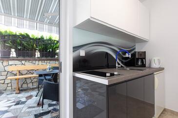 Family-friendly apartments with swimming pool Punat, Krk - 13153