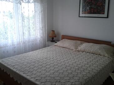 Ferienwohnungen mit Parkplatz Liznjan, Medulin - 13164