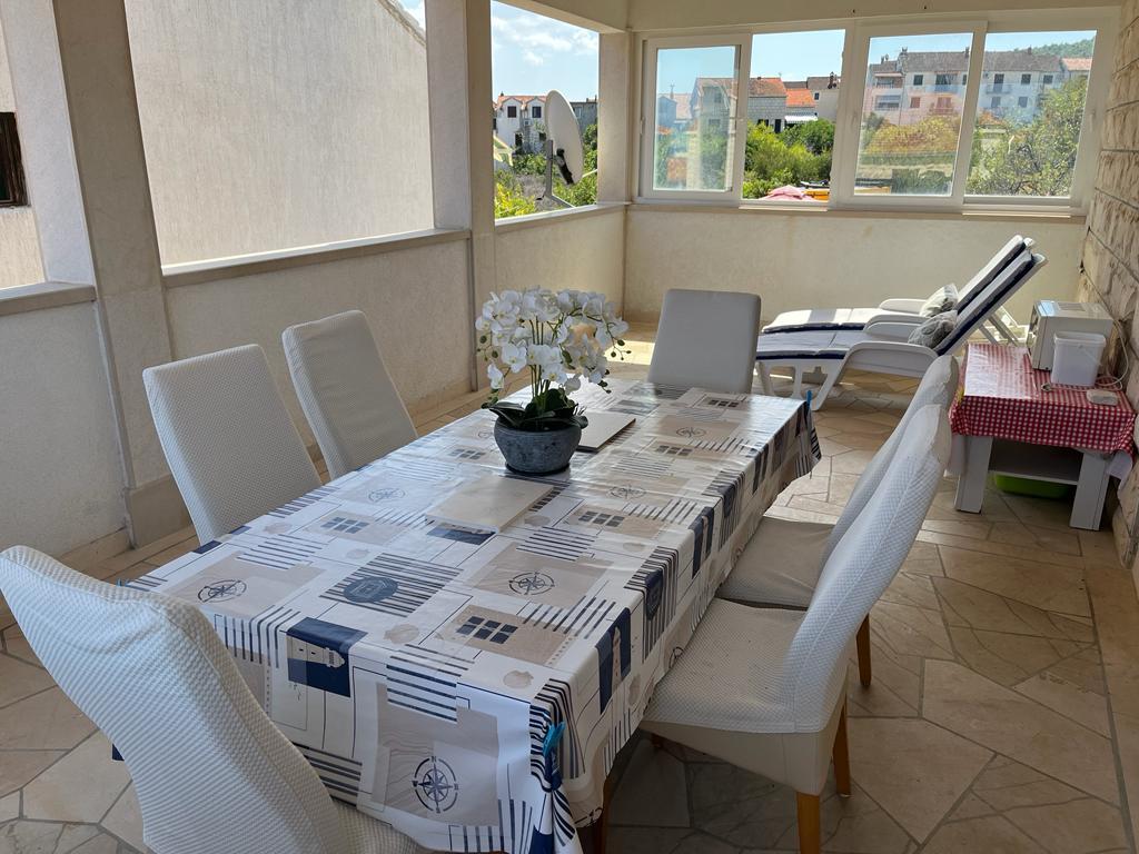 Apartmaji s parkingom Supetar, Brač - 13165