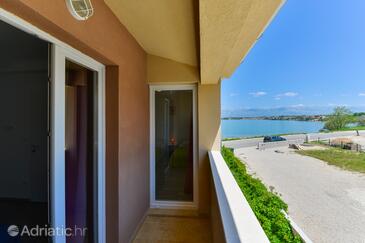 Apartments by the sea Nin, Zadar - 13172