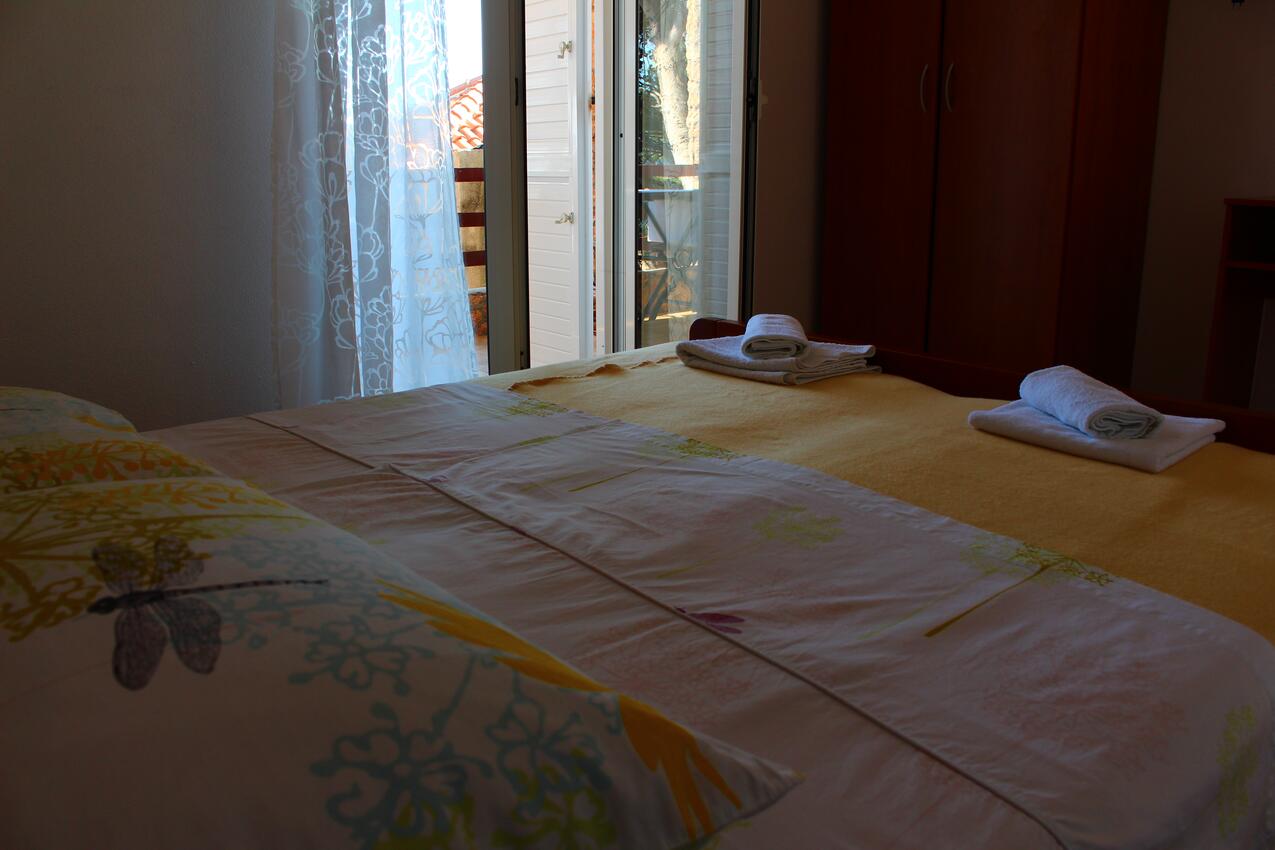 AS-13176-a - Private accommodation - Apartments by the sea Sveta Nedilja, Hvar