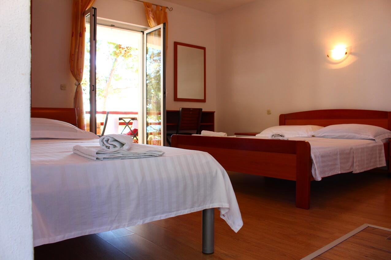 AS-13176-b - Private accommodation - Apartments by the sea Sveta Nedilja, Hvar