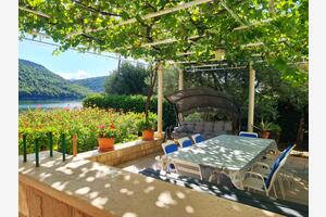 Four bedroom apartment Broce Four bedroom apartment Broce, Pelješac (A-13182-a)