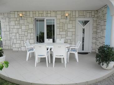 Apartments with parking space Zaton, Zadar - 13213