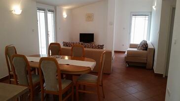 Apartments with parking space Zaton, Zadar - 13213