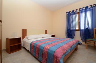 Apartments by the sea Karbuni, Korčula - 13217