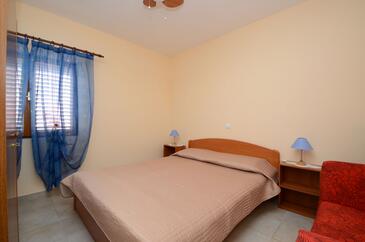 Apartments by the sea Karbuni, Korčula - 13217