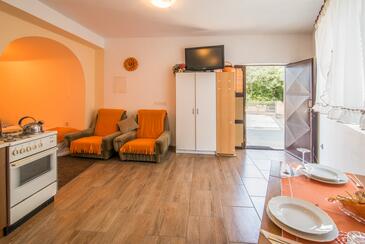 Apartmani s parkingom Malinska, Krk - 13219