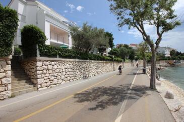 Apartment with terrace Selce, Kvarner