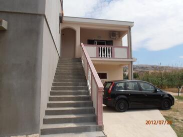 Apartments with outdoor spaces Pag, Kvarner