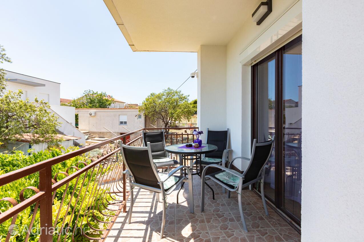Apartmány s parkovištěm Pirovac, Šibenik - 13263
