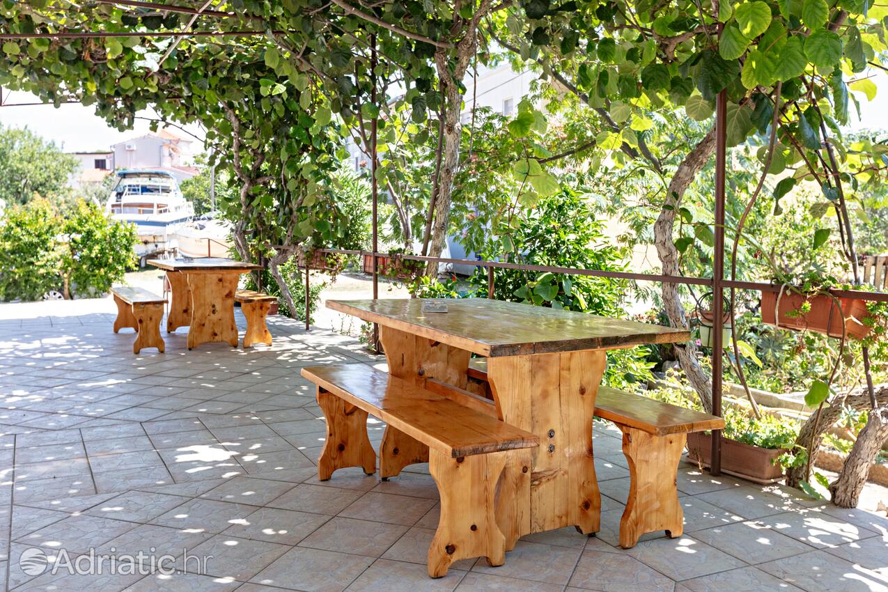 Apartmány s parkovištěm Pirovac, Šibenik - 13263
