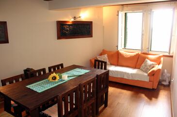 Apartments Šibenik, North Dalmatia