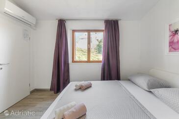 Apartmanok és szobák a tenger mellett Sumartin, Brac - 13285