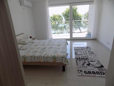 Appartamenti accanto al mare Povile, Novi del Vinodol - Novi Vinodolski - 13294