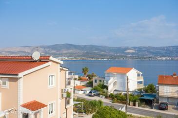 Apartments by the sea Slatine, Čiovo - 13298