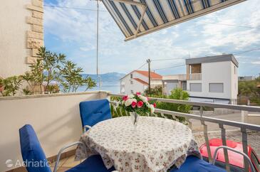 Apartments by the sea Slatine, Čiovo - 13298