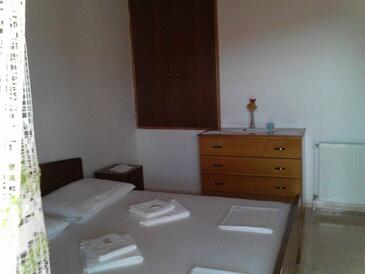 Apartmanok parkolóhellyel Rukavac, Vis - 13337