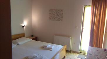 Apartmány s parkovištěm Rukavac, Vis - 13337