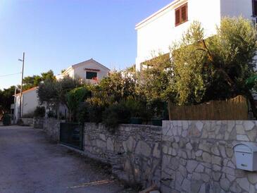 Apartments With Parking Space Rukavac (Vis) - 13337 - Vis