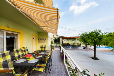 Apartments with swimming pool Podstrana, Split - 13393