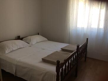 Apartments by the sea Bol, Brač - 13413