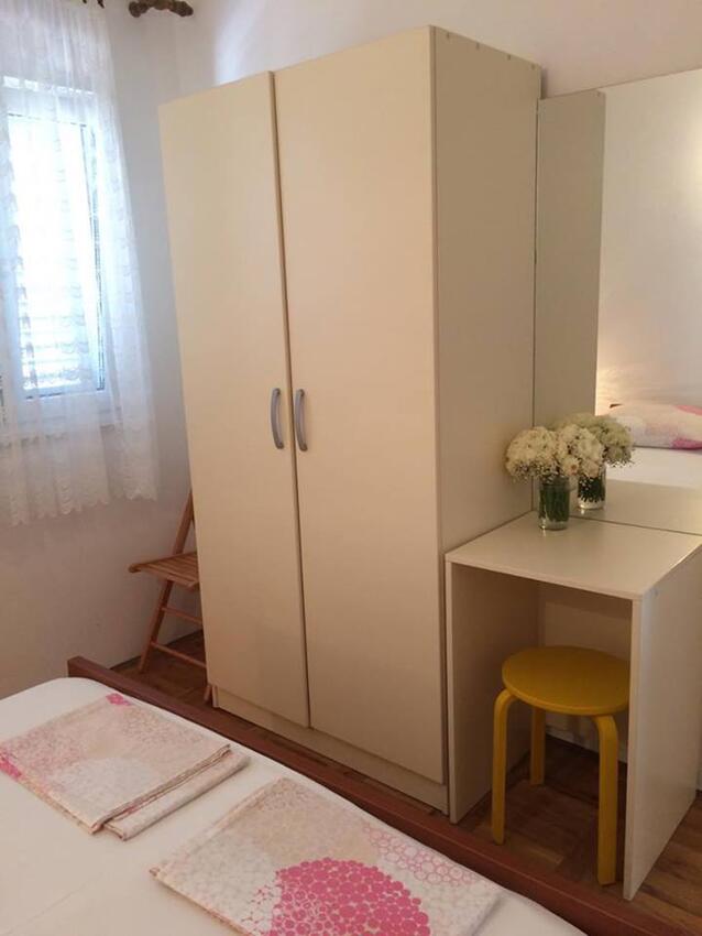 A-135-a - Private accommodation - Apartments by the sea Lumbarda, Korčula