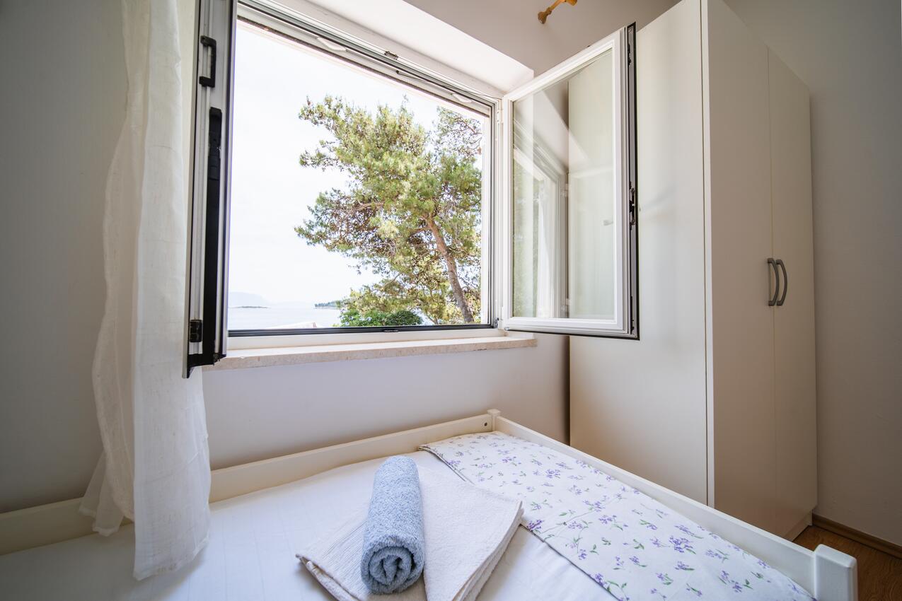 A-135-b - Private accommodation - Apartments by the sea Lumbarda, Korčula