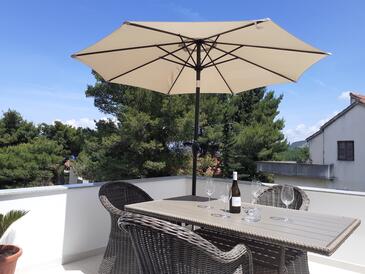 Apartments with parking spaces Jelsa, Hvar - 13513 Adriatic.hr