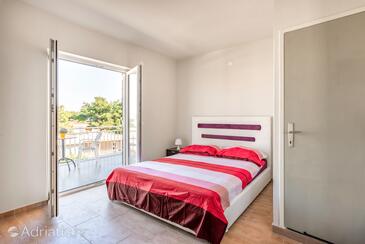 Appartamenti con parcheggio Gelsa - Jelsa, Lesina - Hvar - 13513