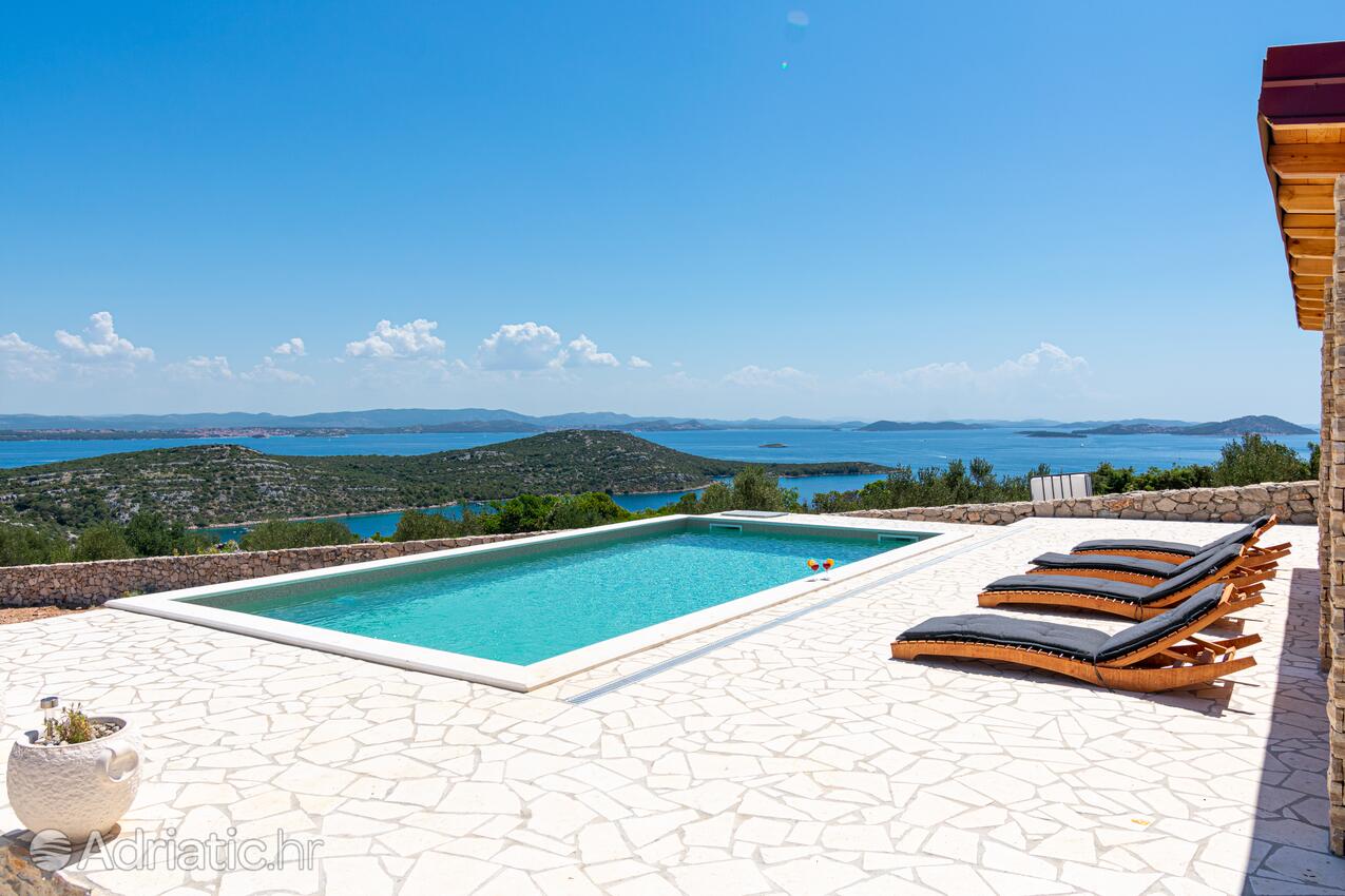 Family friendly house with a swimming pool Cove Triluke, Pašman - 13577
