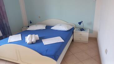 Apartments Tisno, North Dalmatia