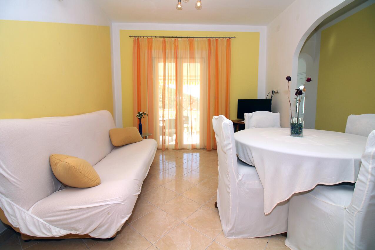 Apartment - A-13588-b