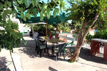 Apartments Tisno, North Dalmatia