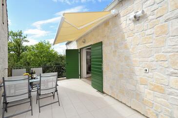 Apartamenty z basenem dla rodzin z dziećmi Privlaka, Zadar - 13590