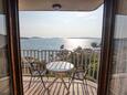 Brodarica, Balcon dans l’hébergement en type apartment, avec la vue sur la mer et WiFi.