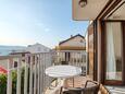 Brodarica, Balcon dans l’hébergement en type apartment, avec la vue sur la mer et WiFi.