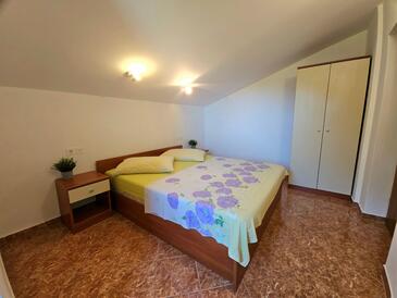 Apartmani s parkingom Supetarska Draga - Gornja, Rab - 13645