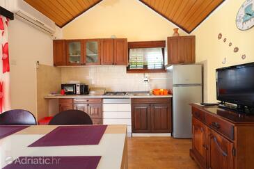 Appartementen aan zee Vinisce, Trogir - 13648