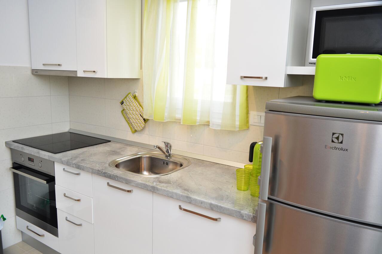 Apartments with swimming pools Seget Donji, Trogir - 13656