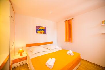 Ferienwohnungen am Meer Bol, Brac - 13665