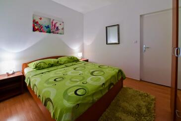 Ferienhaus am Meer Razanac, Zadar - 13677