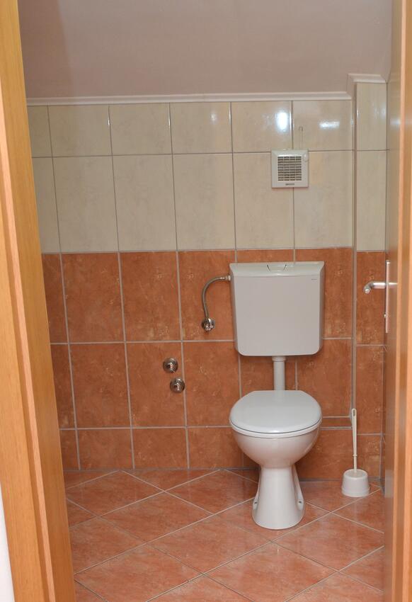 A-13681-c - Private accommodation - Apartments by the sea Gradac, Makarska