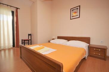 Apartments with parking space Okrug Donji, Čiovo - 13732