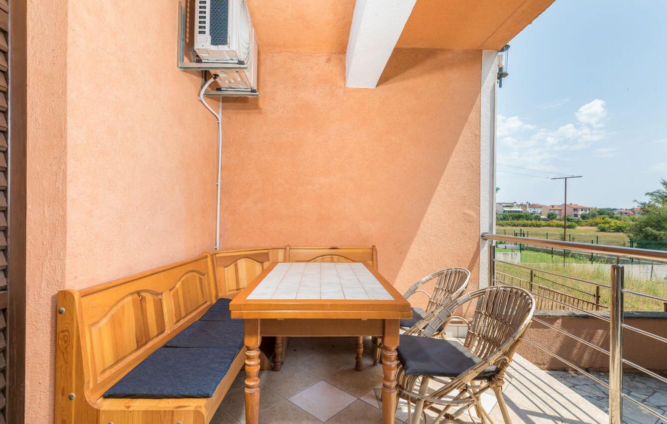 A-13742-a - Private accommodation - Apartments and rooms with parking space Fažana