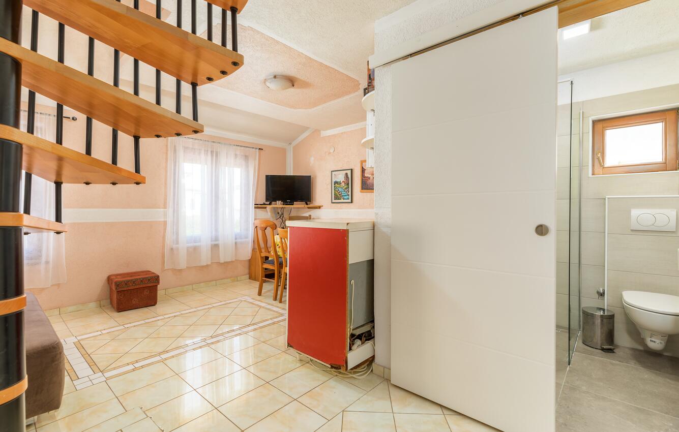 A-13742-c - Private accommodation - Apartments and rooms with parking space Fažana